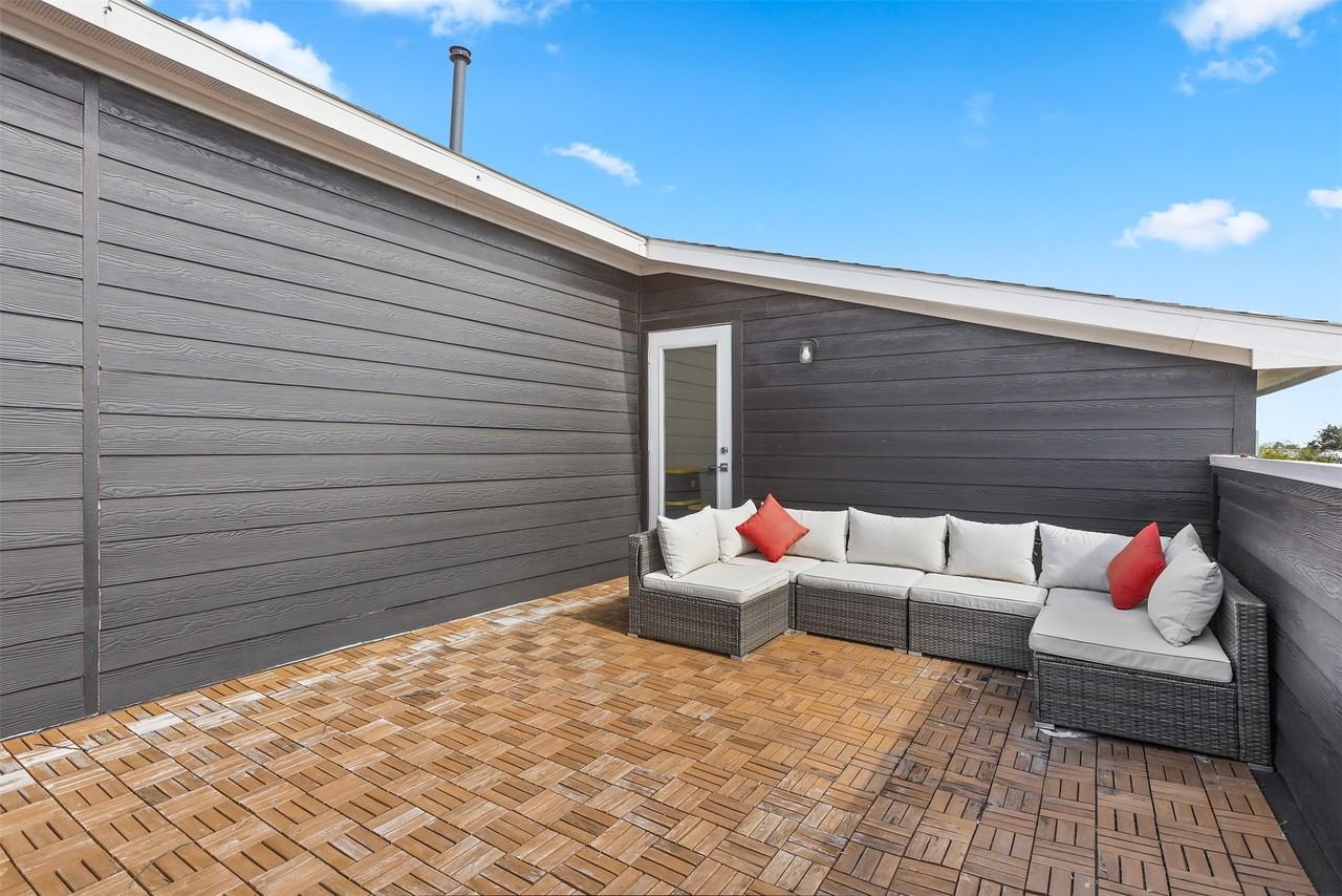 500 Schweikhardt St #500A - Photo 5 of 32