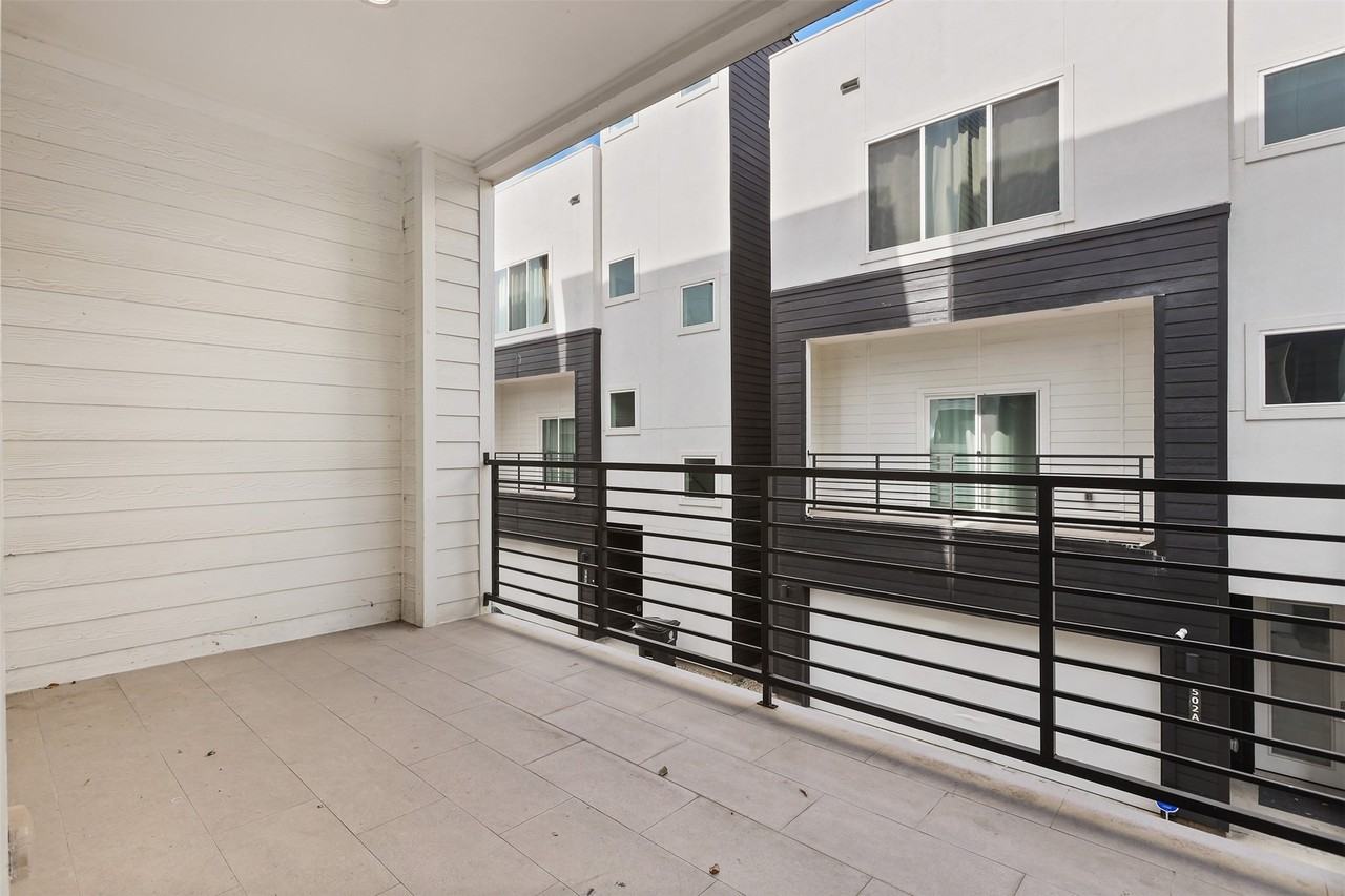 500 Schweikhardt St #500A - Photo 6 of 32