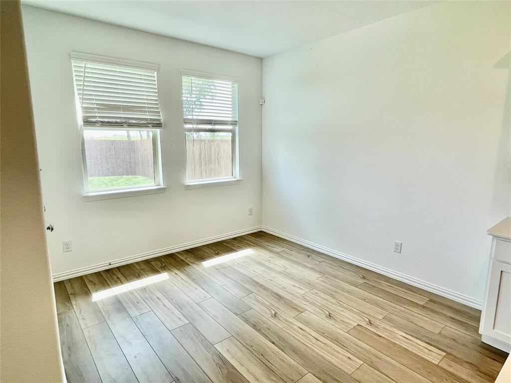 8608 Whistling Drive #8608 - Photo 6 of 34