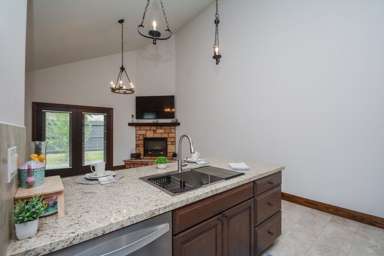 29525B Turnbury Village Dr #29525 - Photo 7 of 32