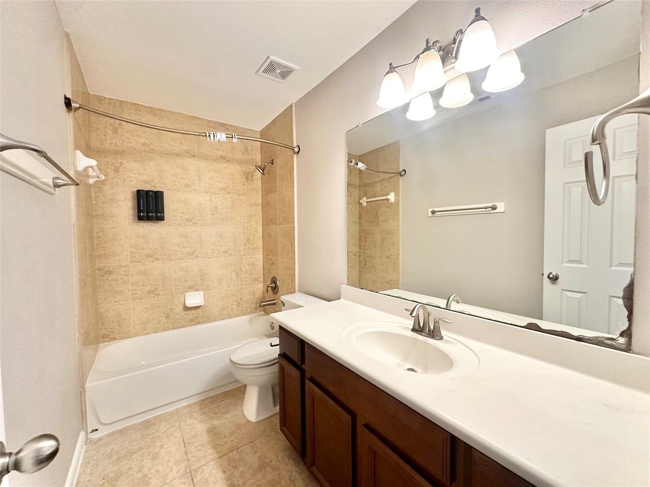 6415 Virginia Fields Drive #6415 - Photo 7 of 33