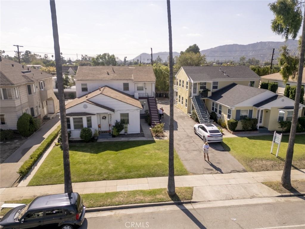 676 W Glenoaks Blvd #676C - Photo 2 of 32