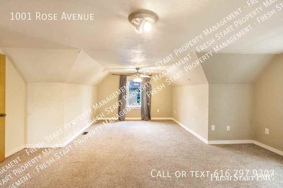 1001 Rose Ave - Photo 2 of 27