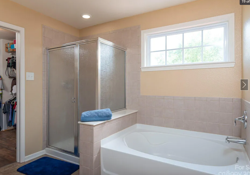 2263 Durand Rd, Unit Durand 1 - Photo 3 of 5