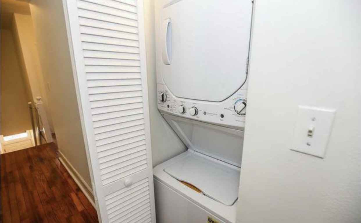 1423 E Street NE, Unit 2nd Fl Front Bedroom - Photo 7 of 8