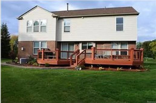 3165 Empire State Dr #NA - Photo 3 of 9