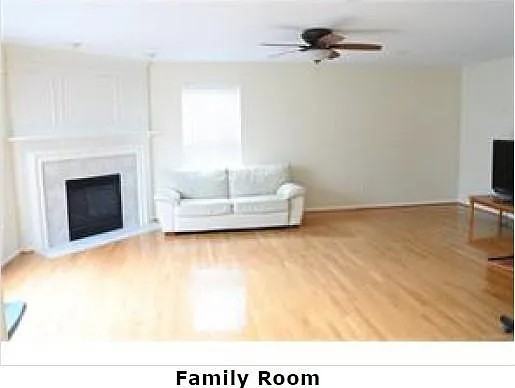 3165 Empire State Dr #NA - Photo 2 of 9