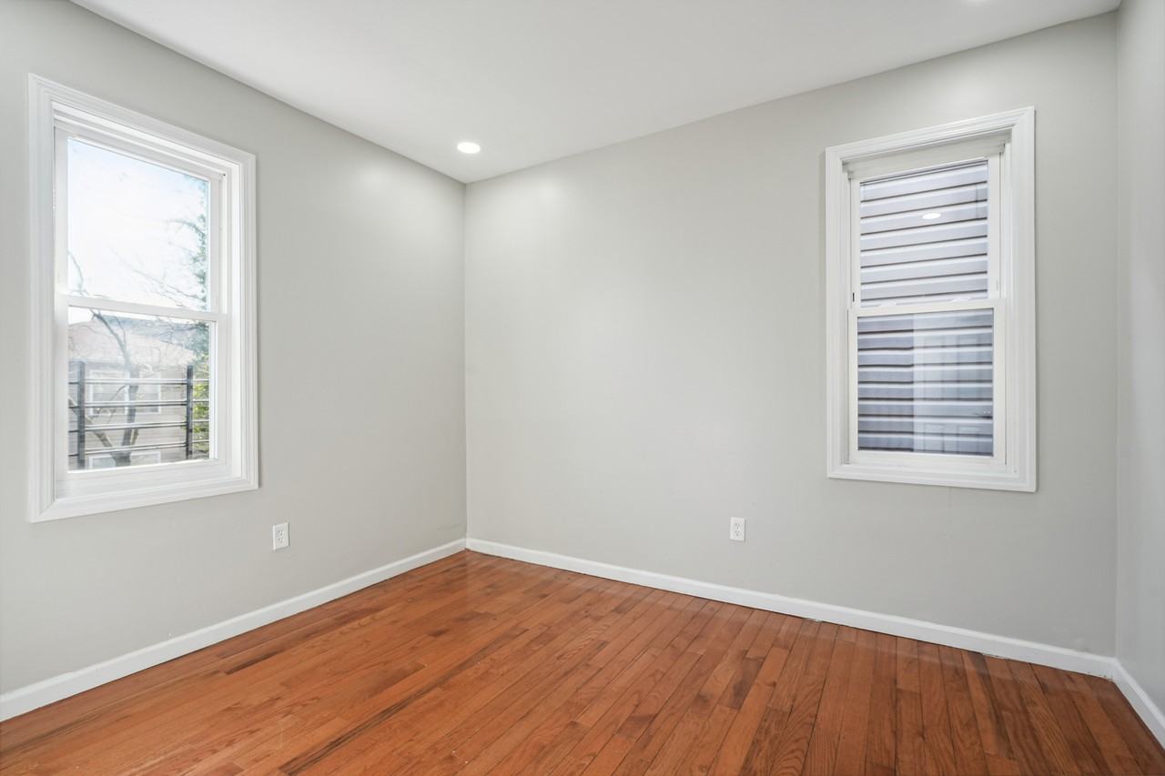 96 S 12th St #2 - Photo 6 of 11