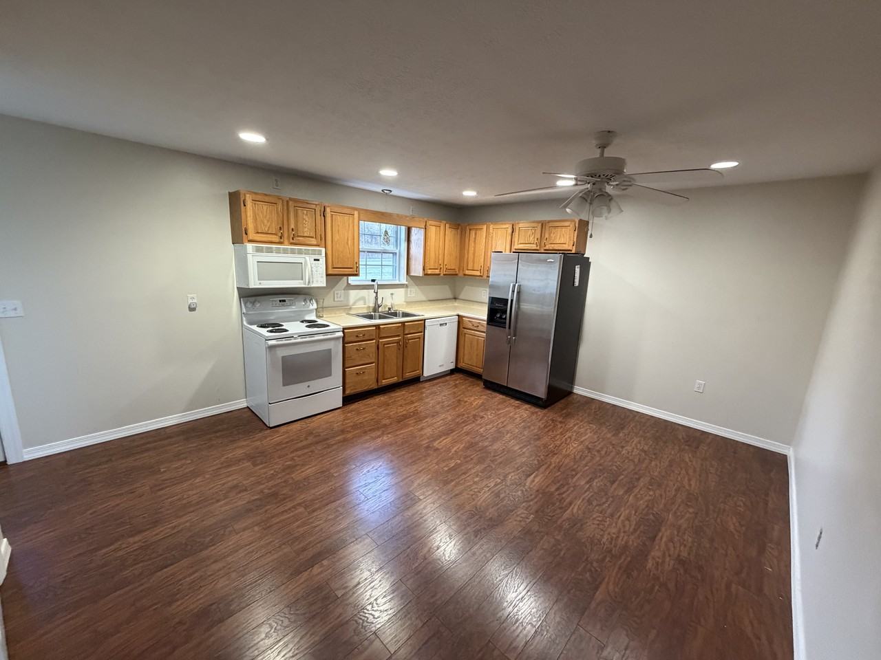 2902 Darlington Road #603 - Photo 3 of 9