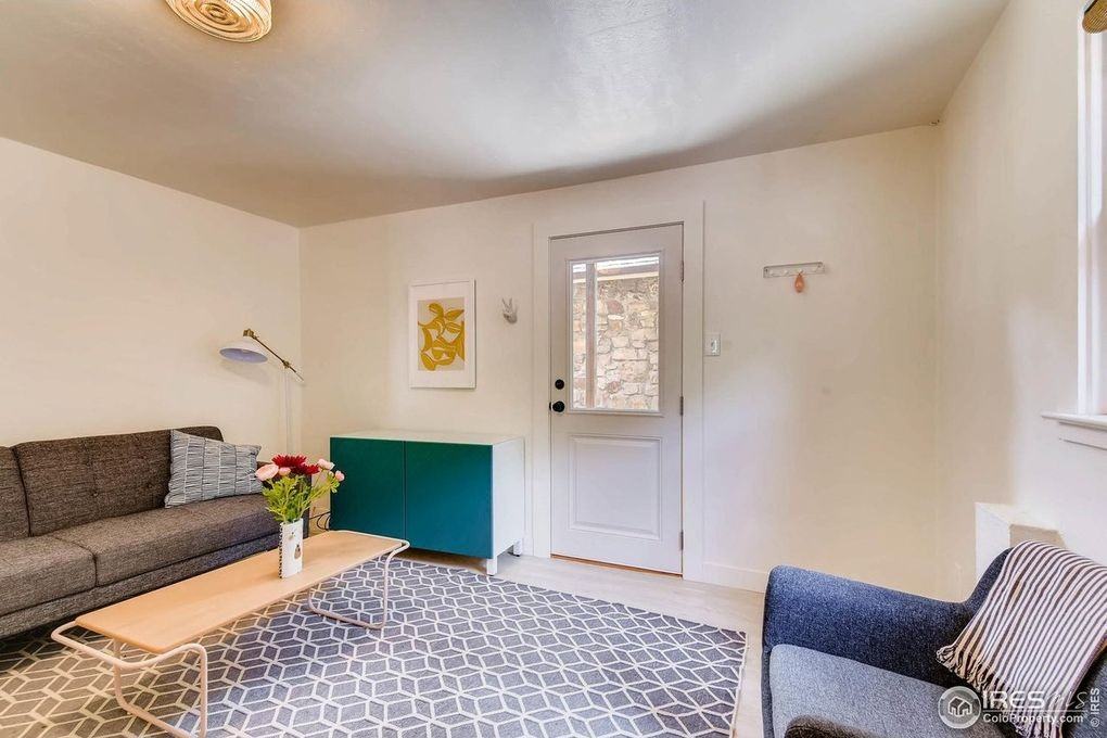 194 Artesian Drive #11 - Photo 4 of 14