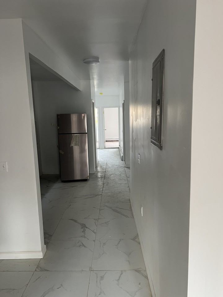 1828 Hunt Avenue #1 - Photo 3 of 10