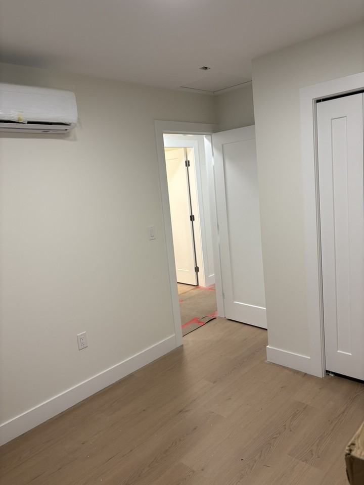 3925 Southwood St - Photo 5 of 11