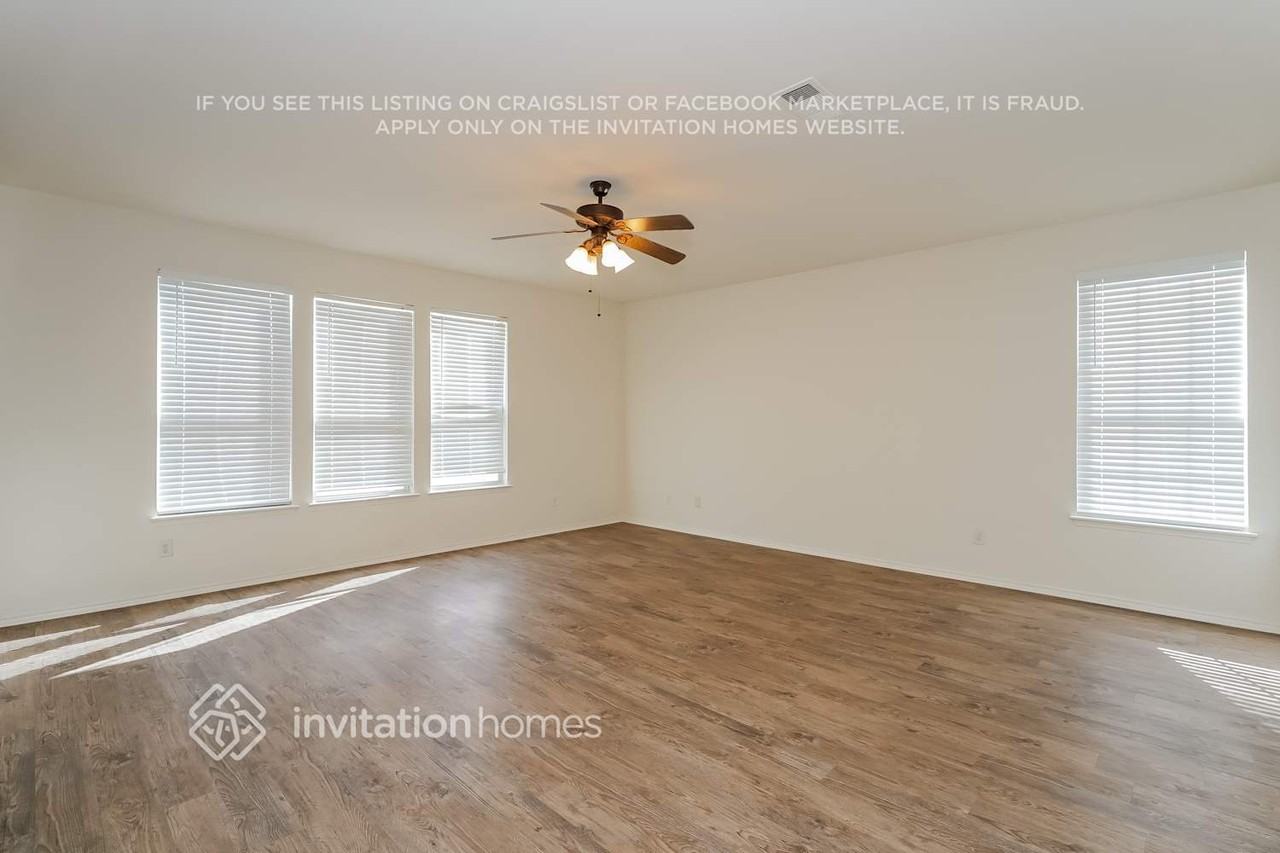 3813 Dunlavy Rd - Photo 4 of 18