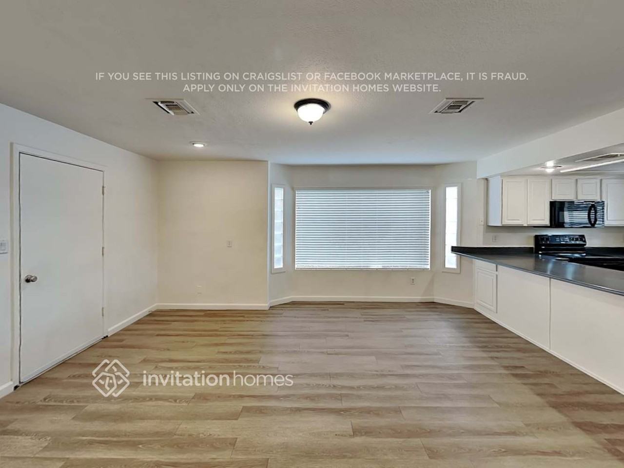 6361 West Caron Street - Photo 5 of 20