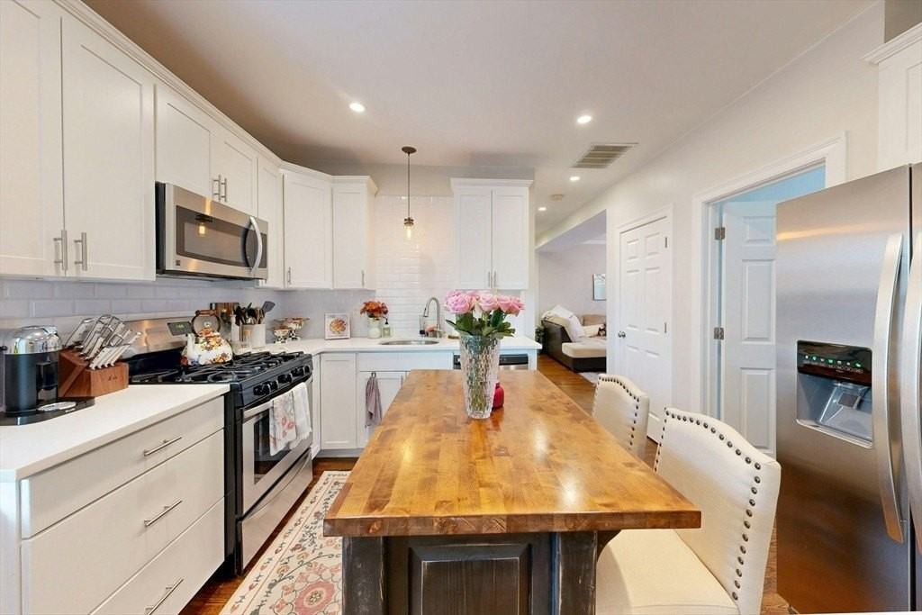 38 38 Pearl 3 - Photo 5 of 14