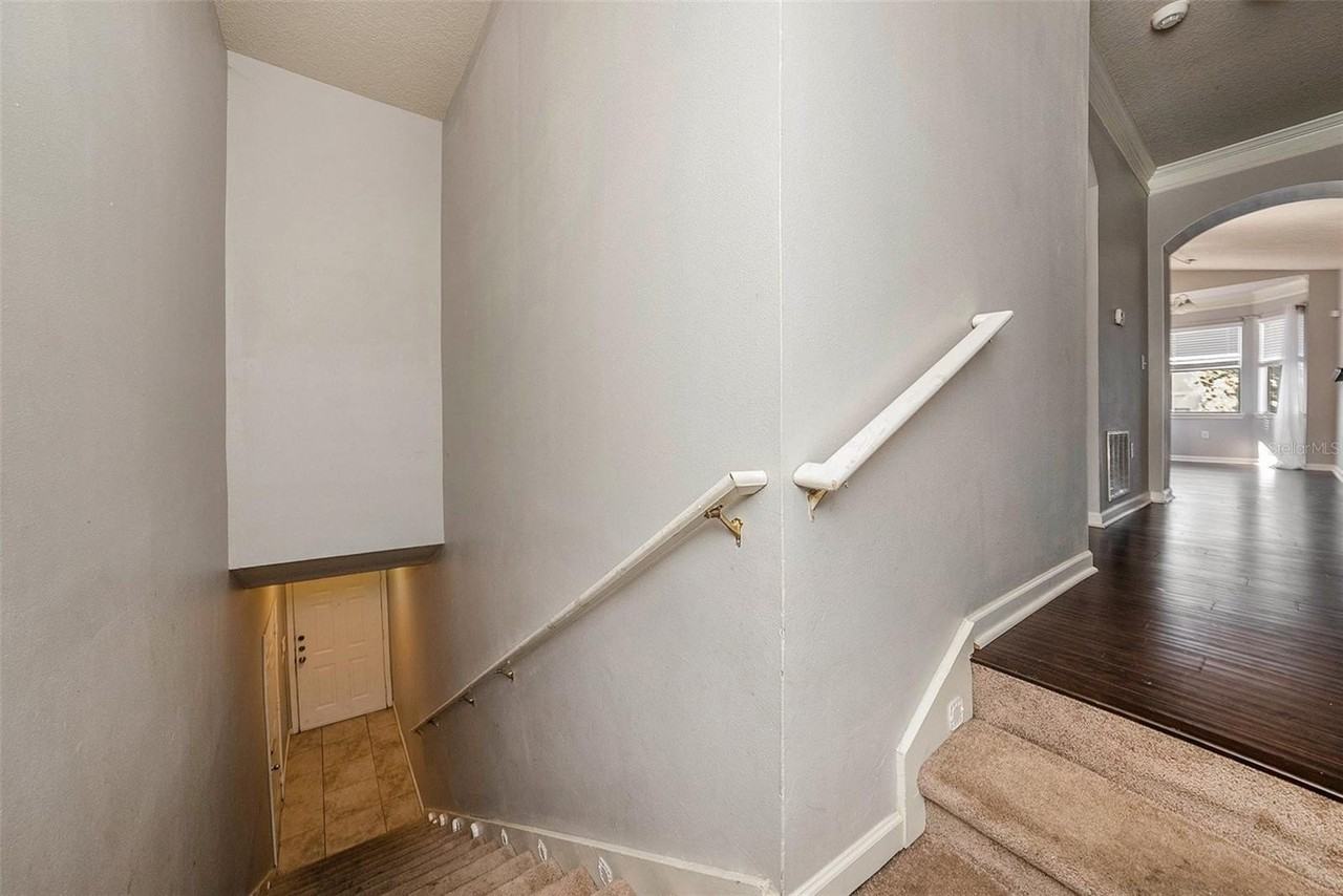 10436 Villa View Cir - Photo 3 of 18