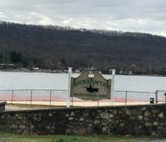 featured image of 144 Lakeside Dr W