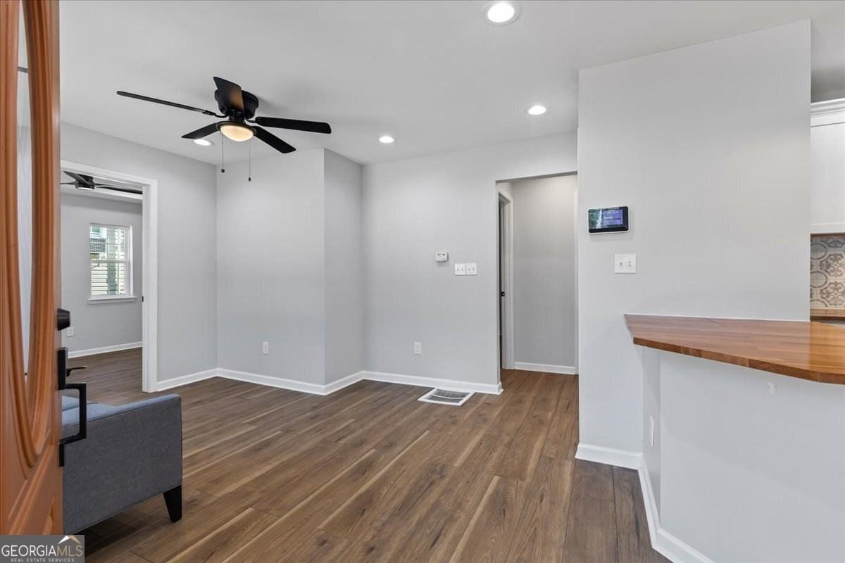 187 Joe Louis Drive Northwest - Photo 2 of 23