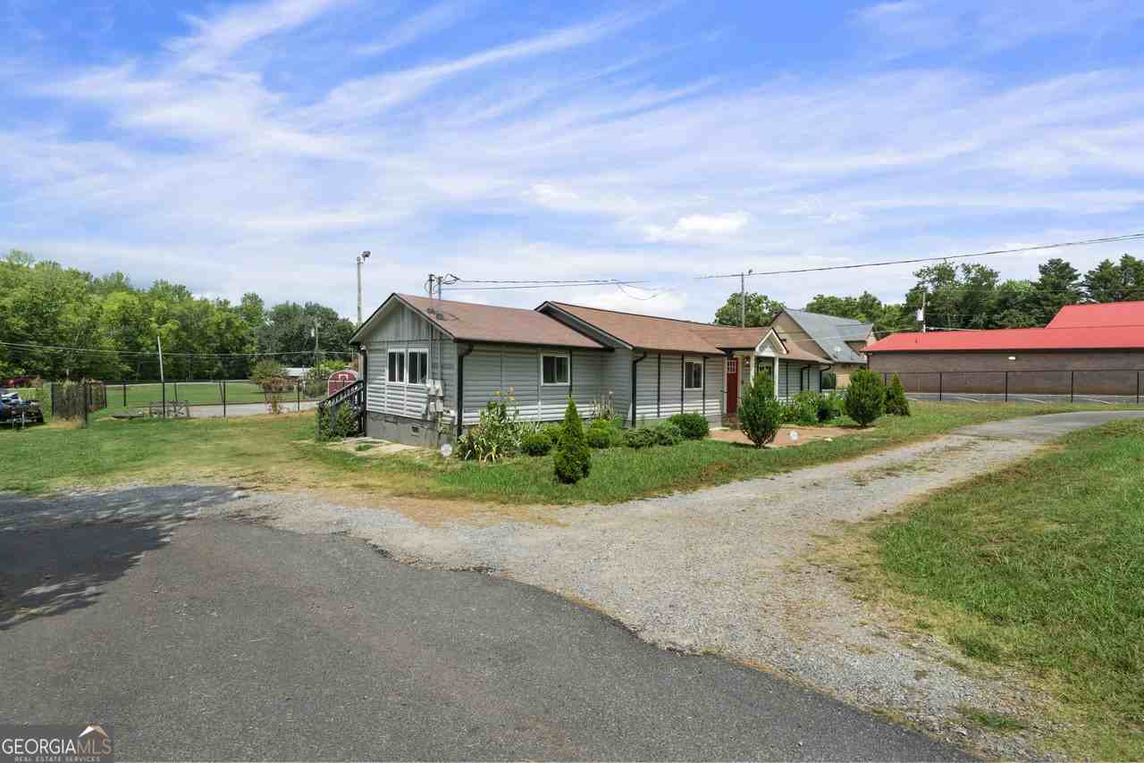 1317 Cassville Rd Nw - Photo 3 of 5