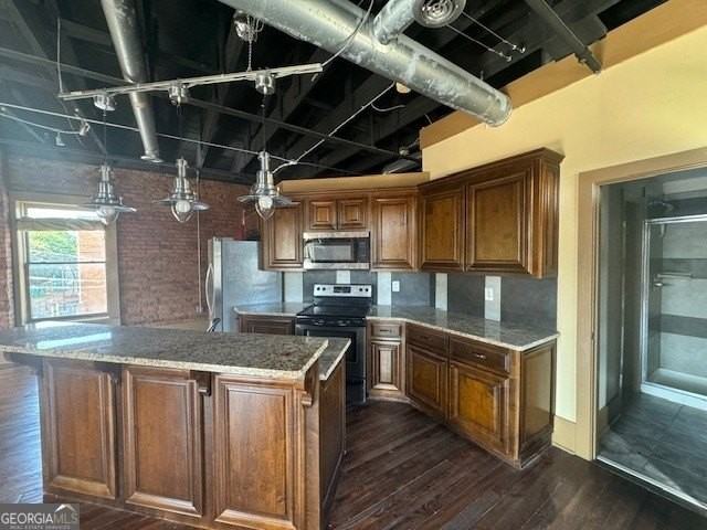 2 N E Main Street - Photo 5 of 6