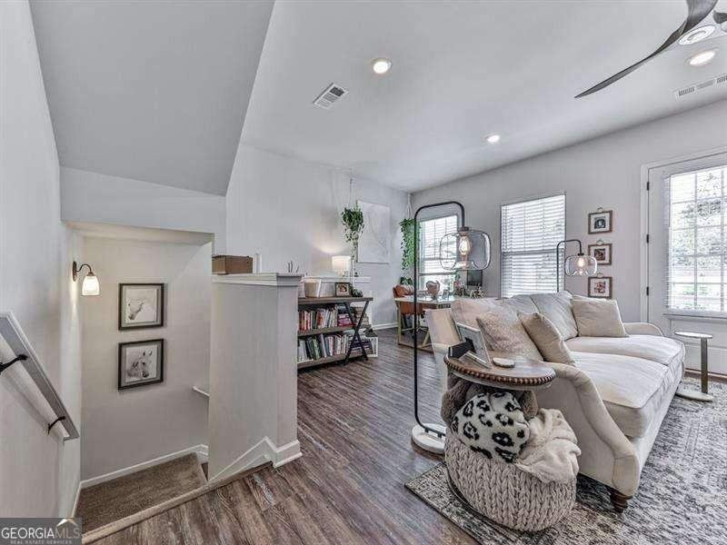 499 Bishop Ln - Photo 3 of 50