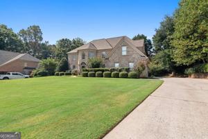 featured image of 5615 Habersham Valley