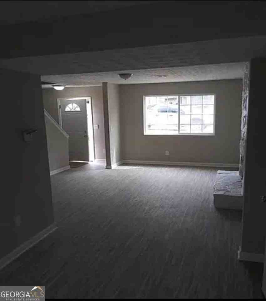 1269 Muirfield Dr - Photo 2 of 10