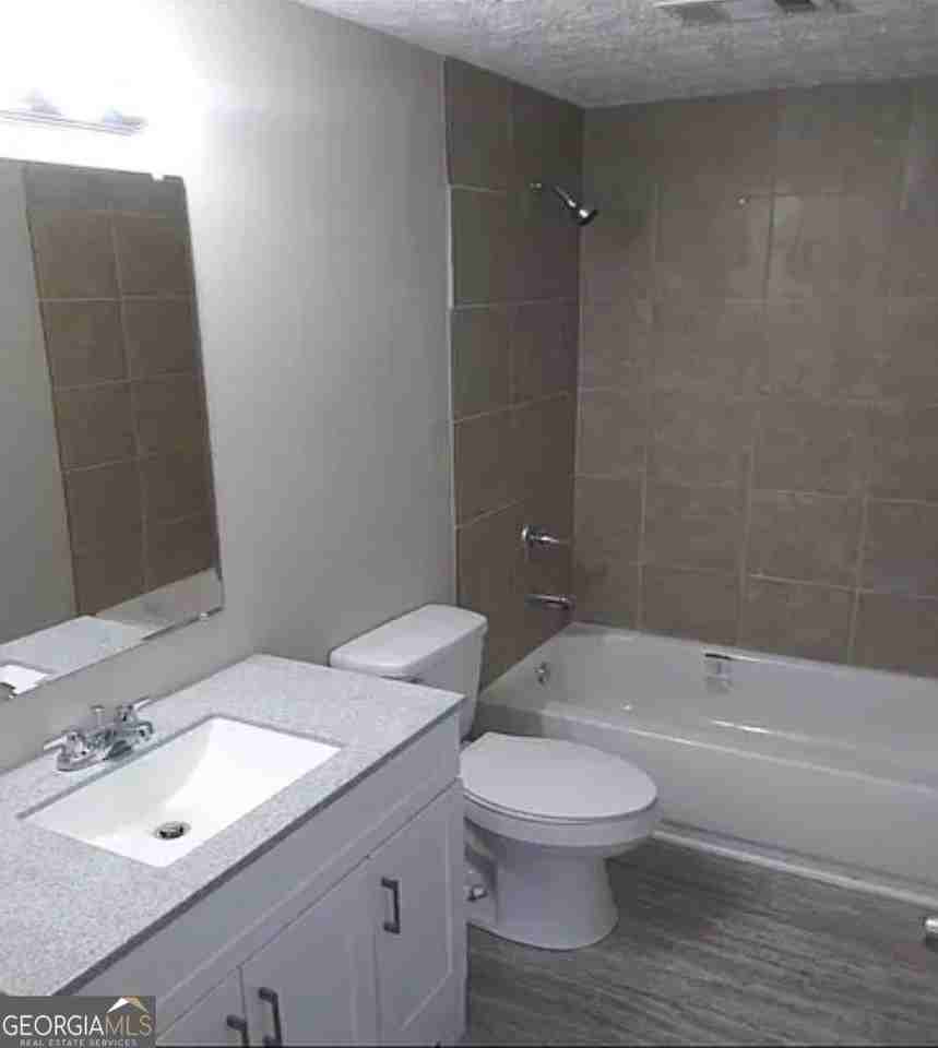 1269 Muirfield Dr - Photo 6 of 10