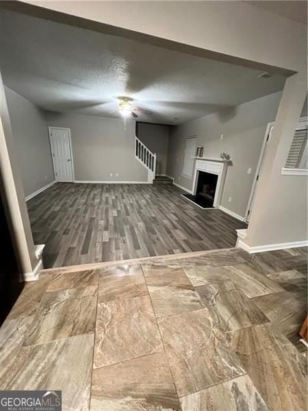 6064 Redtop Loop - Photo 4 of 10