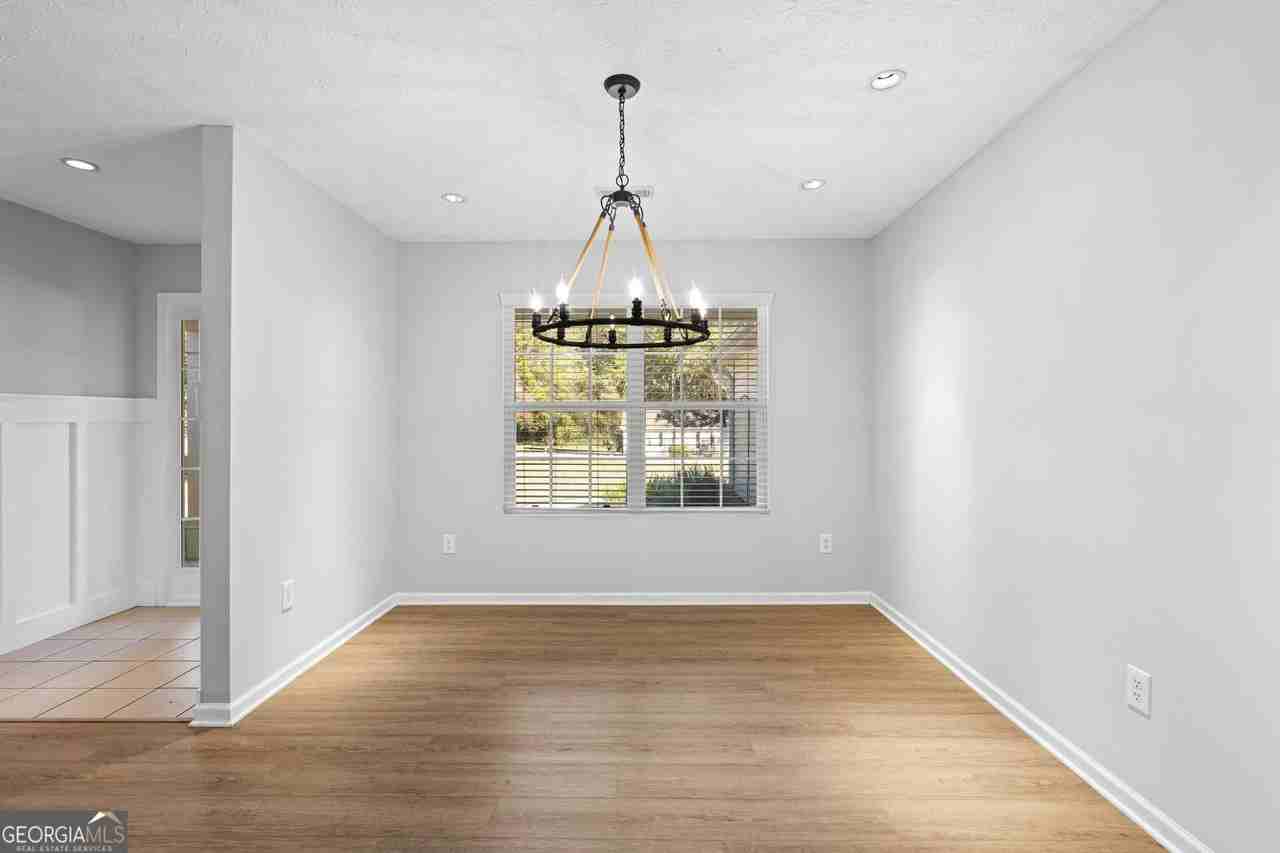 47 Matthews St - Photo 4 of 27