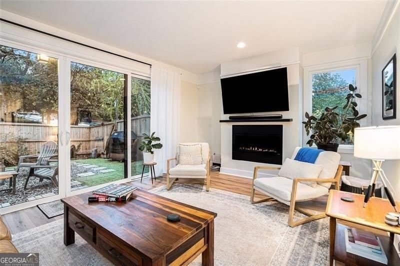 1649 Lenox Overlook Rd Ne - Photo 4 of 29