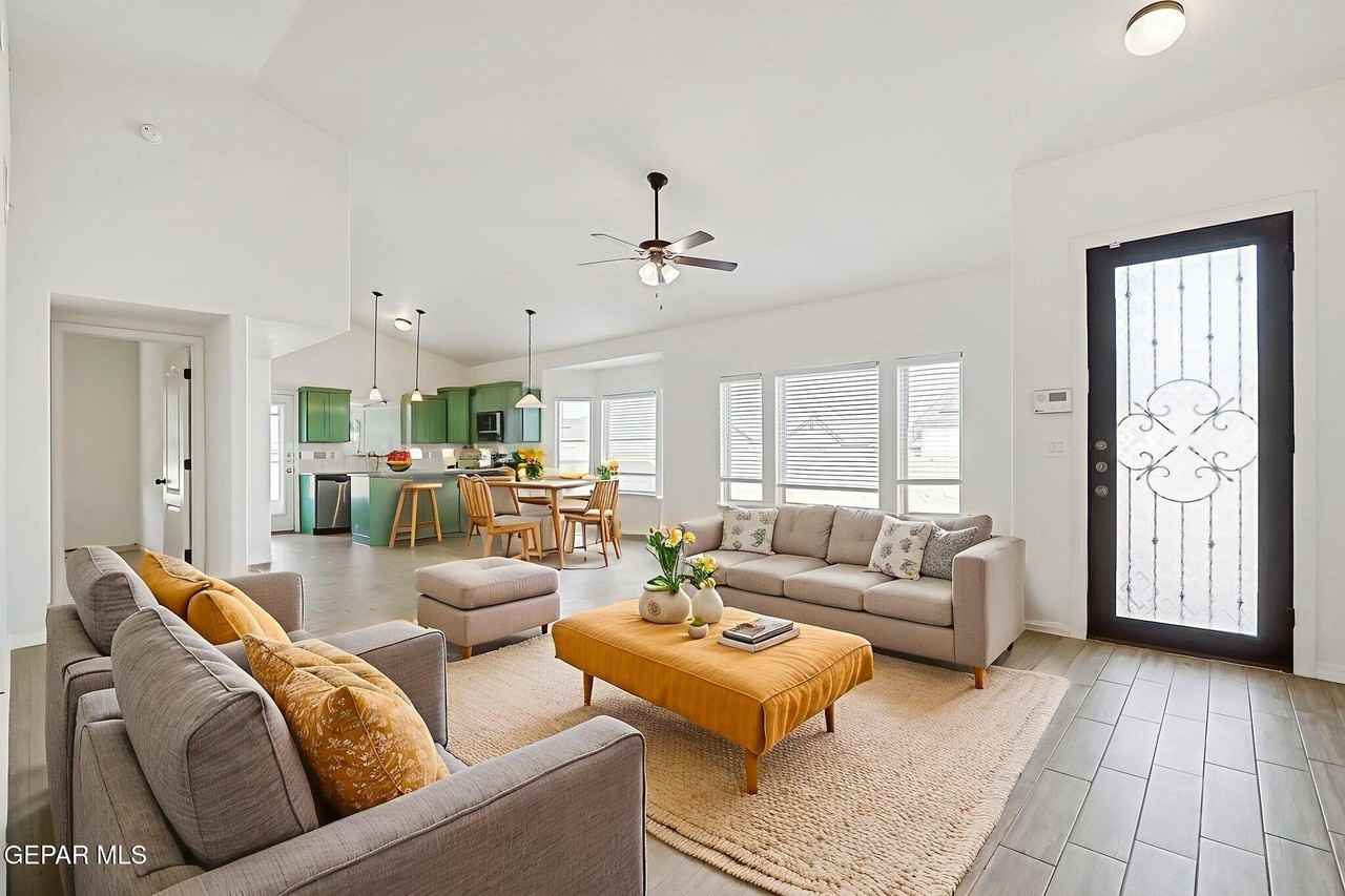 14853 Tierra Escape Avenue - Photo 5 of 26