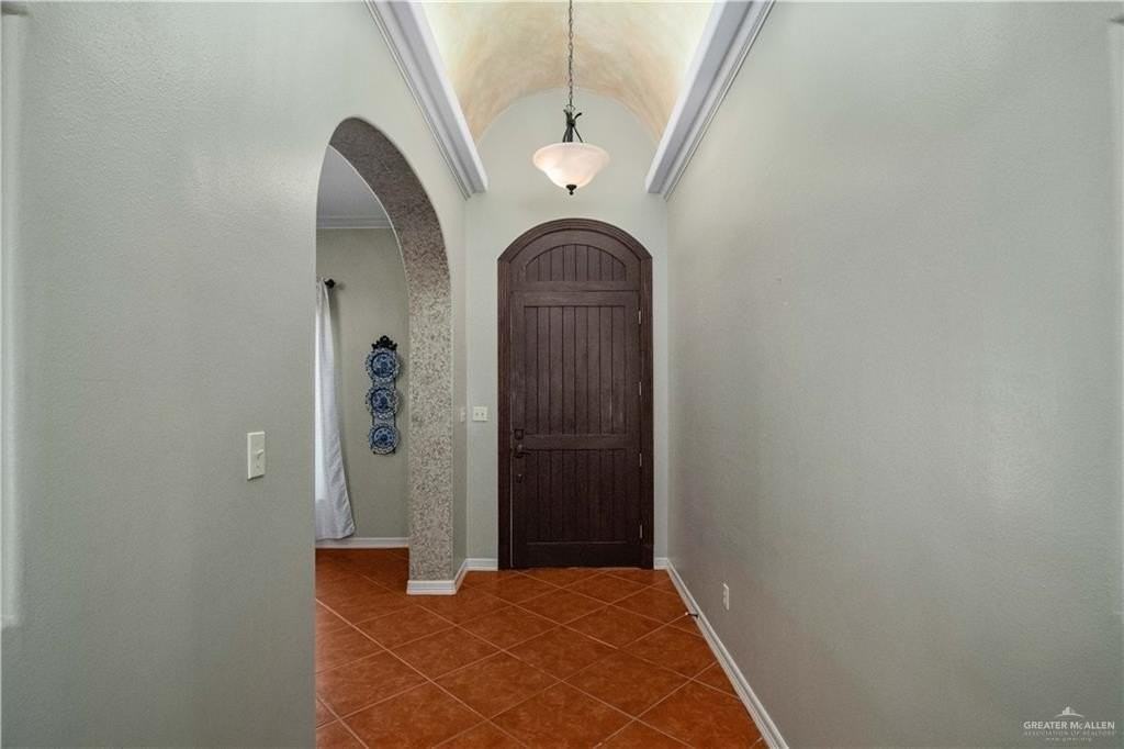 4705 Date Palm Ave - Photo 2 of 24