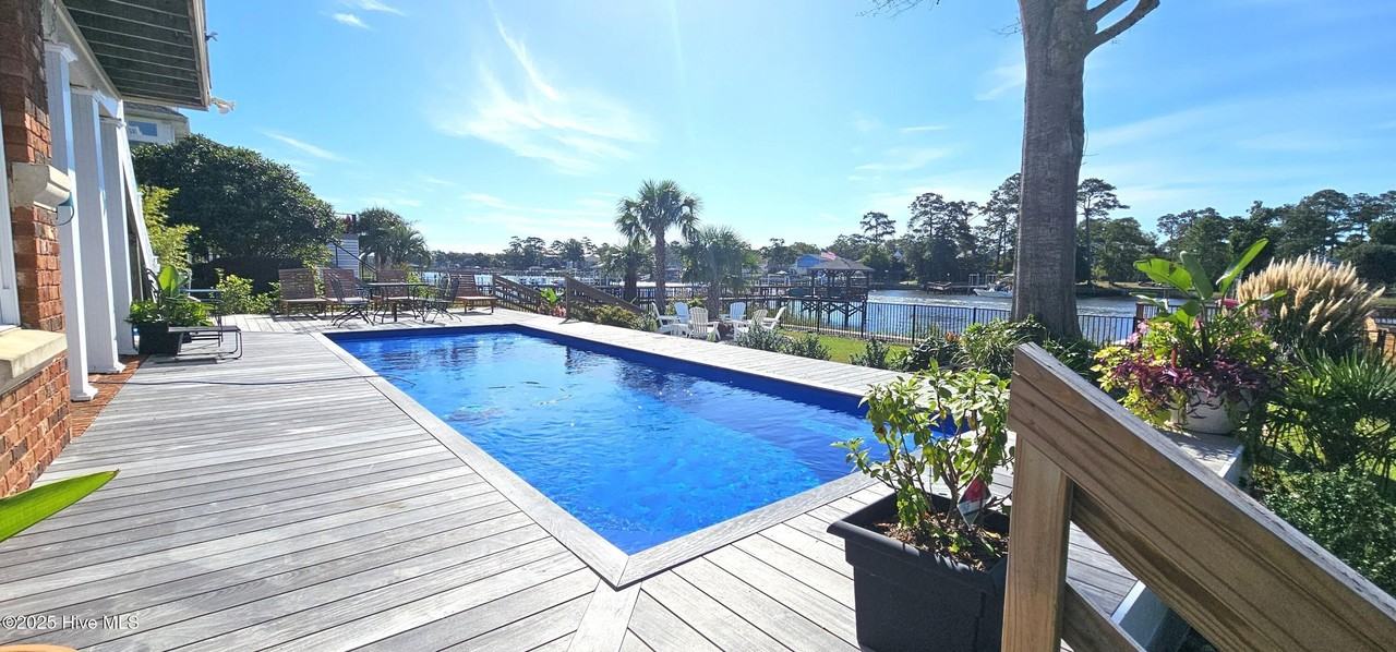 2775 Pinecrest Dr Se - Photo 4 of 36