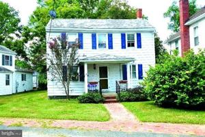 featured image of 210 South Street