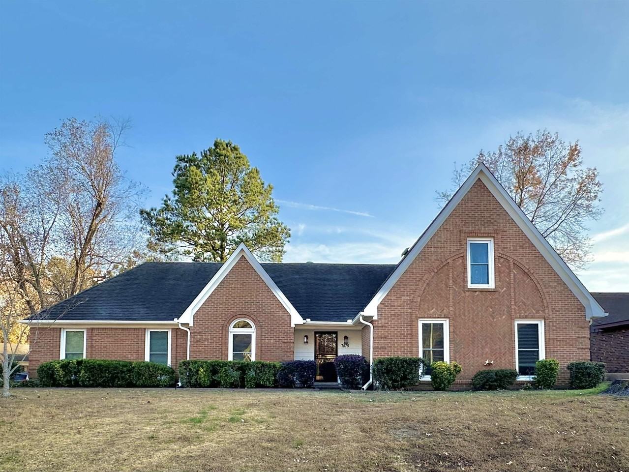 7475 Kingsland Drive