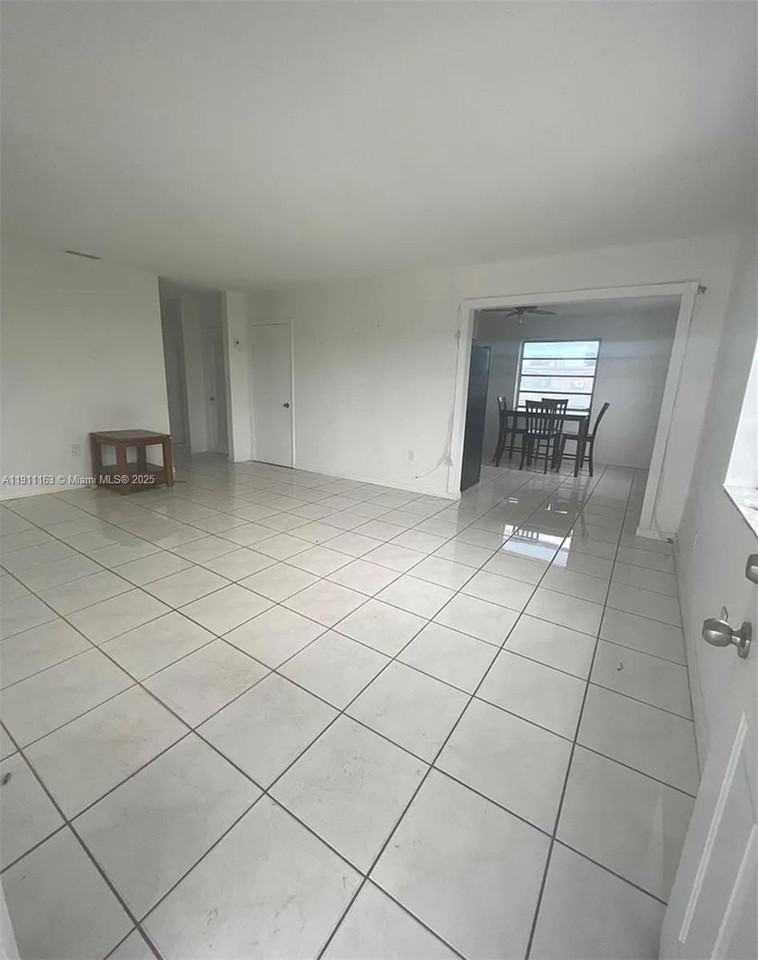 4740 Nw Flagler Ter #2 - Photo 4 of 7