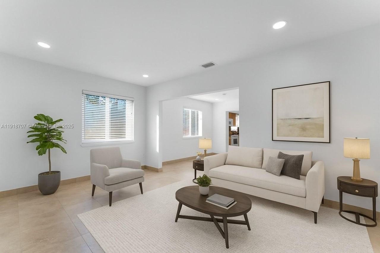 9101 Sw 34th St - Photo 5 of 32