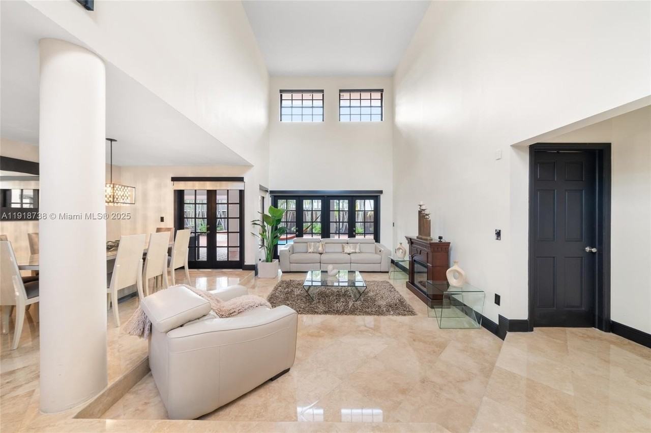 5424 Sw 154th Pl #5424 - Photo 6 of 50