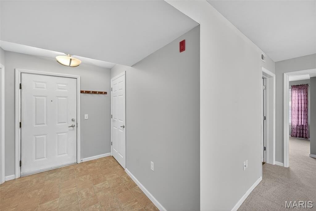 1313 Piedmont Cir - Photo 5 of 37