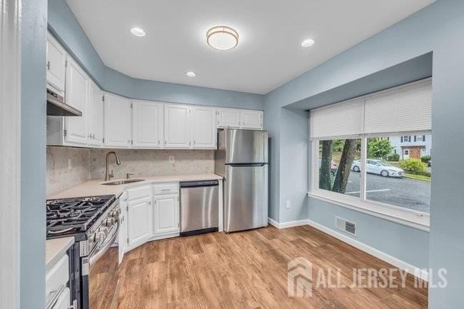 54 Dogwood Ct - Photo 4 of 23