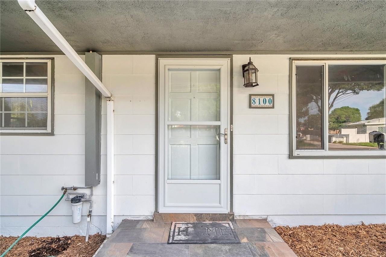 8100 5th St N - Photo 3 of 50