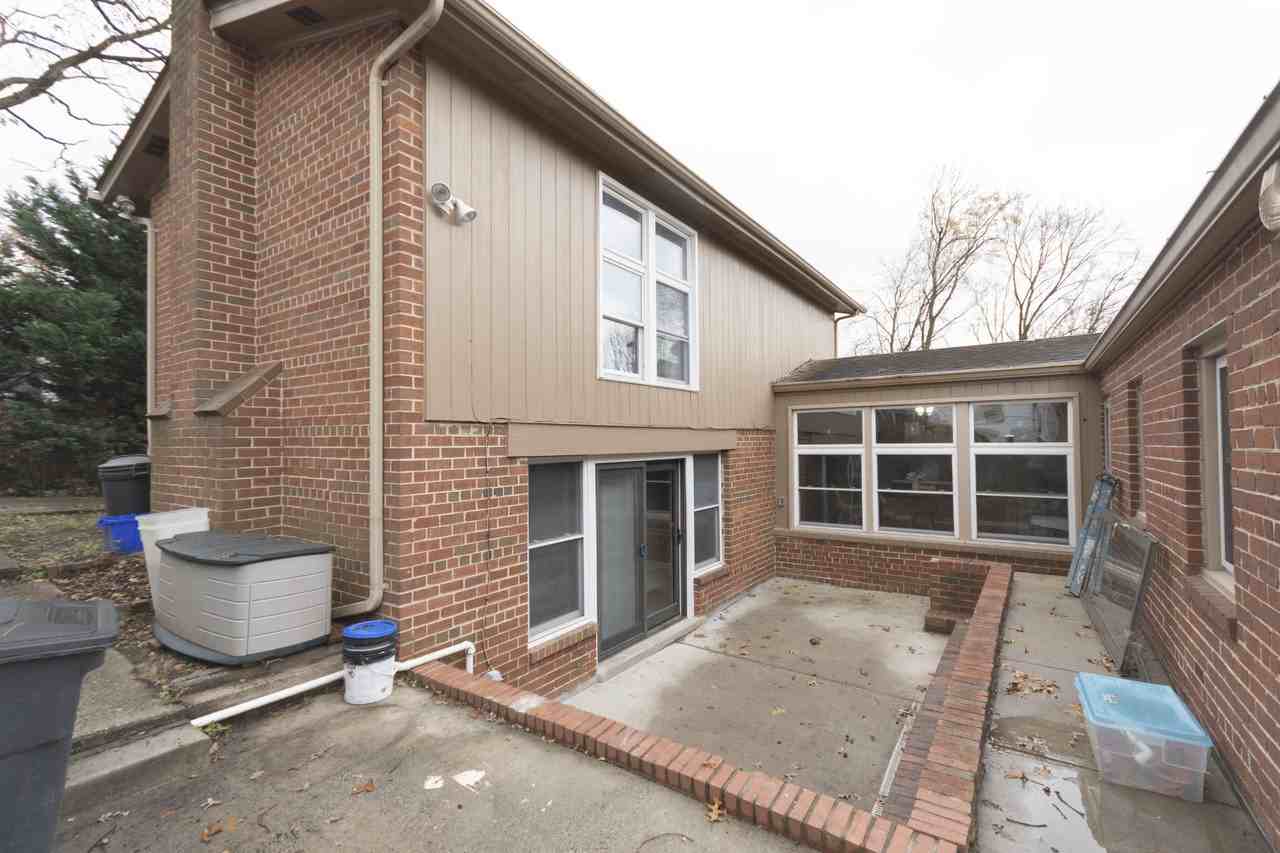 Huntley Pl - Photo 2 of 50