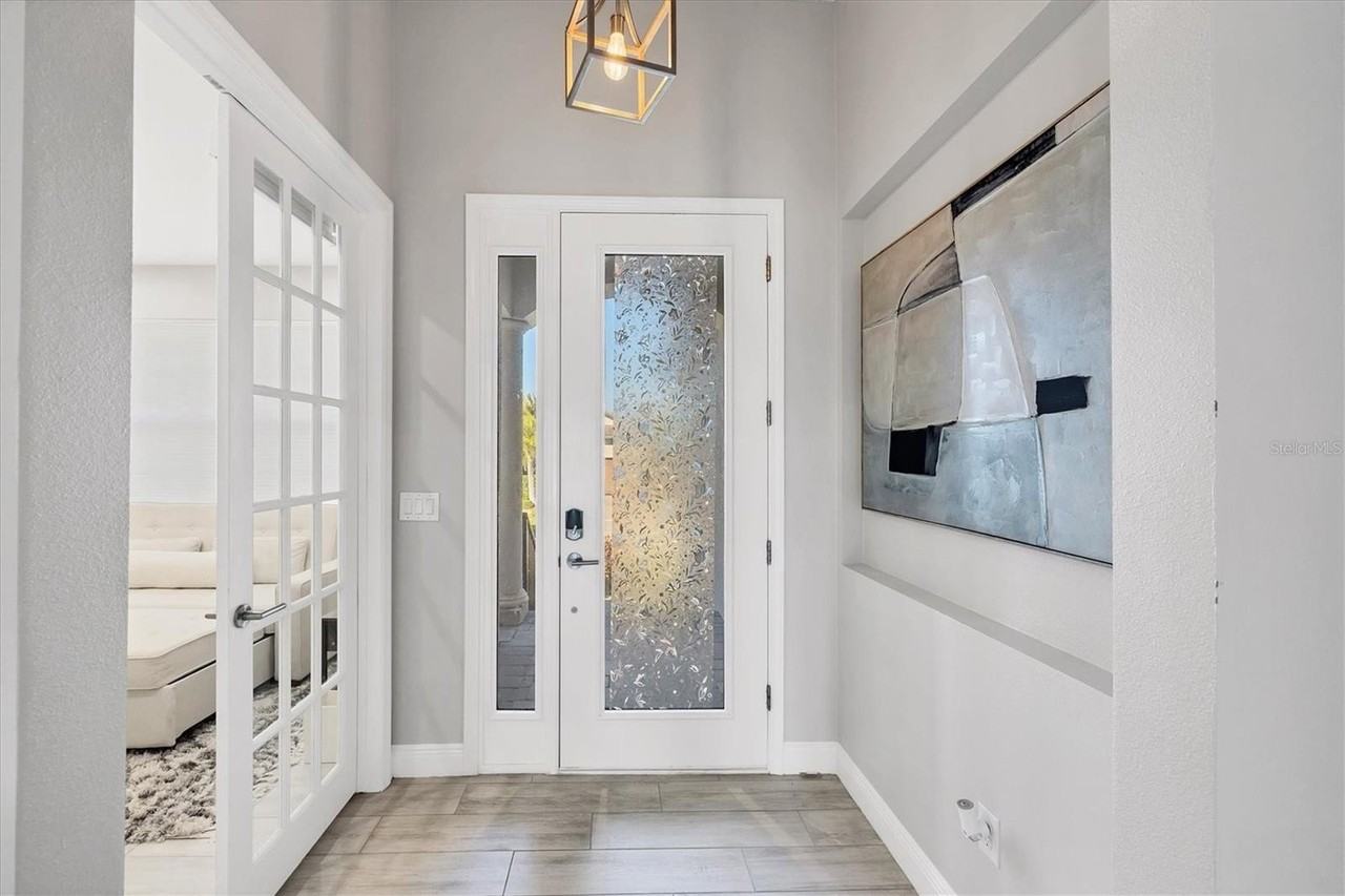 6233 Champions Row St - Photo 7 of 50