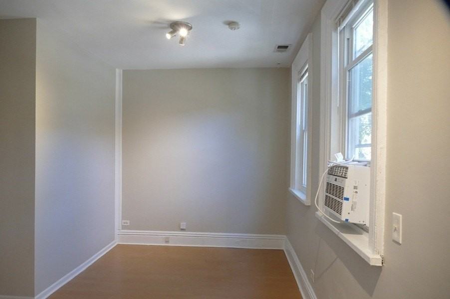 1729 North Fairfield Avenue #2 - Photo 3 of 36