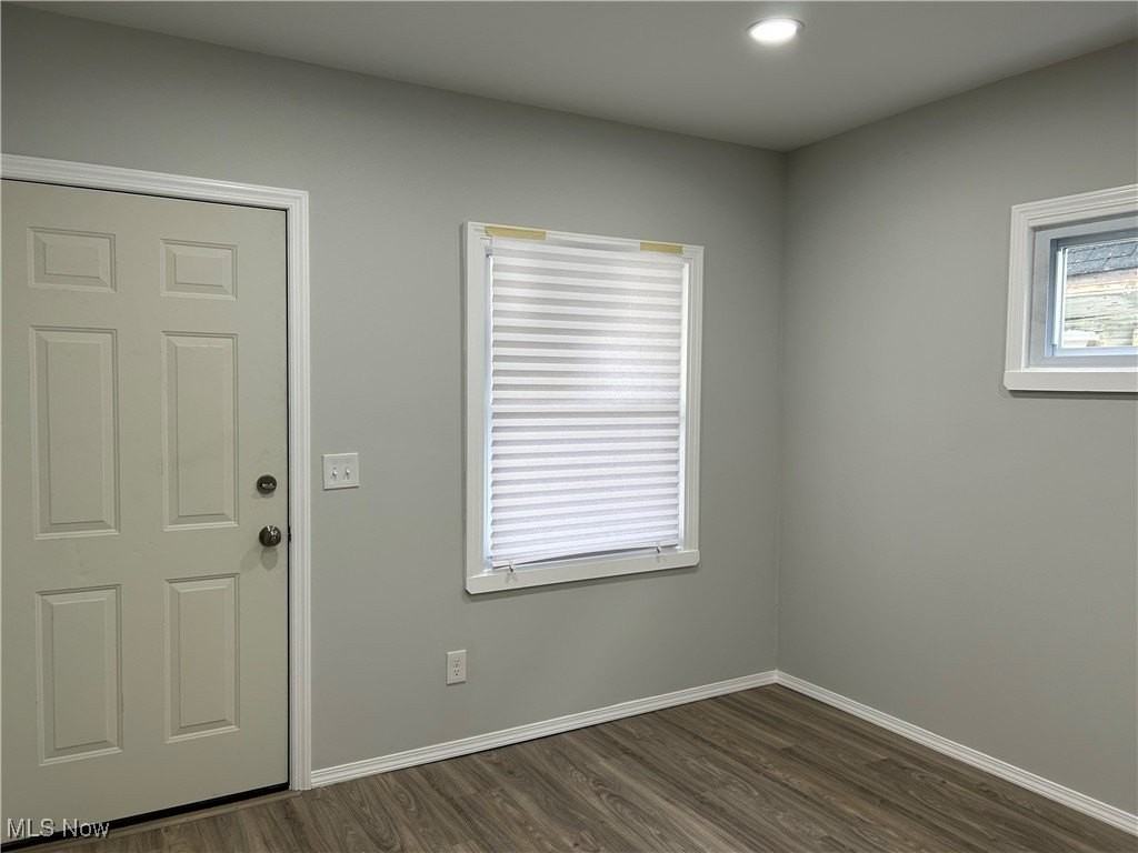 15630 Holmes Ave Unit Down #DOWN - Photo 3 of 26