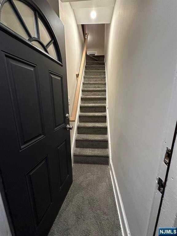 65 Lincoln Pl - Photo 2 of 13