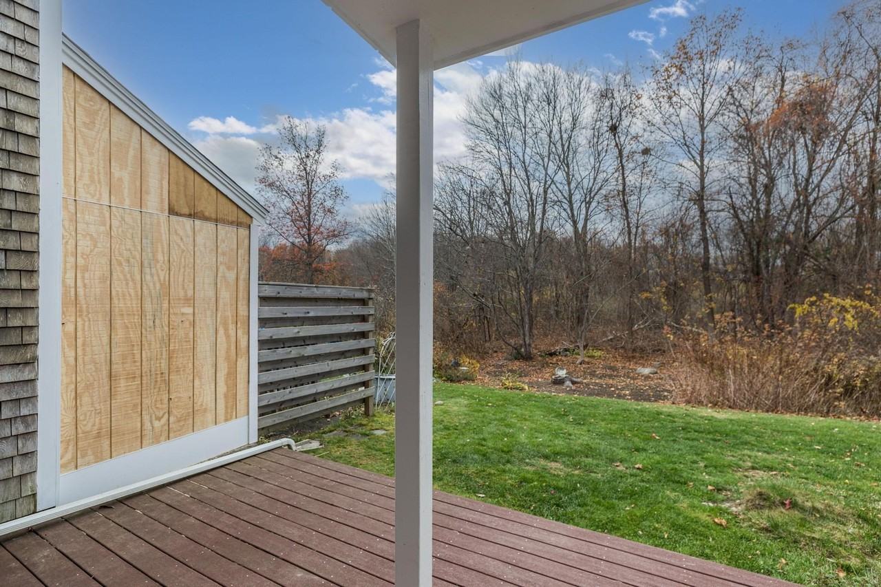 1275 Maplewood Ave #7 - Photo 3 of 22