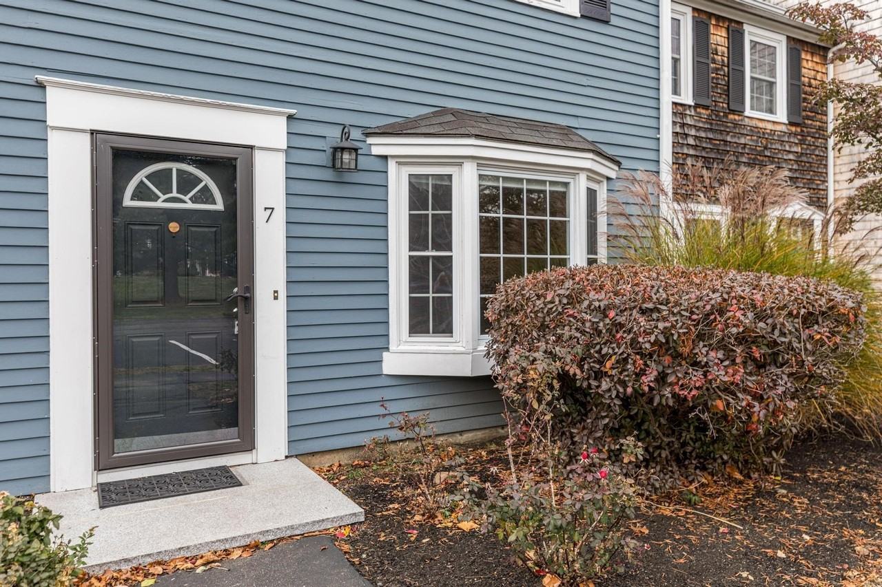 1275 Maplewood Ave #7 - Photo 6 of 22