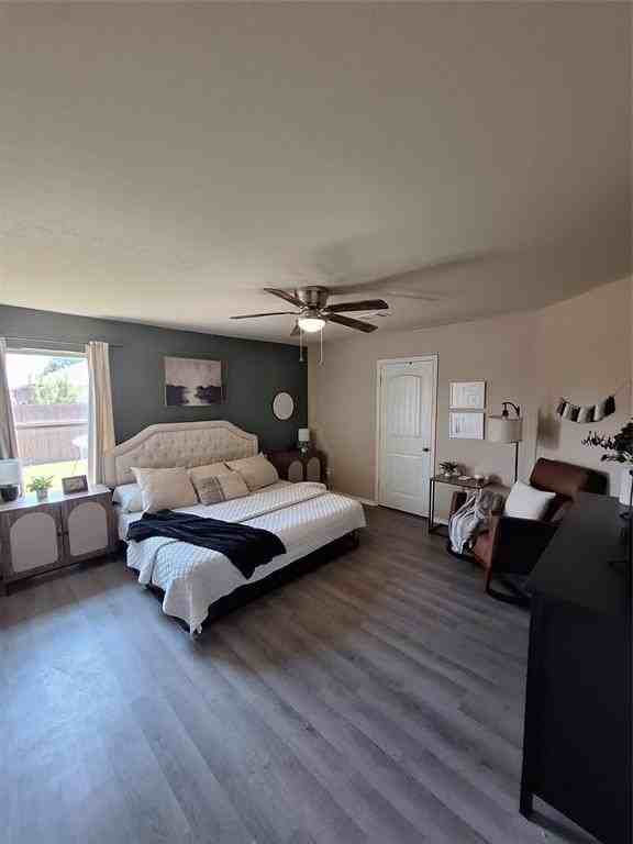 1809 Prairie View Dr - Photo 3 of 20